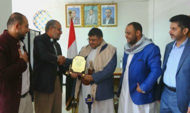 حماس تحتفى بالحوثي... وسط جدل بشأن تبرعات غزة