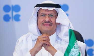 بلومبرج: السعودية توجه رسالة قوية لوول ستريت بخصوص نفطها