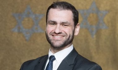 بعد 90 عامًا من طرد هتلر للجنود اليهود.. حاخام  ينضم إلى الجيش الألمان