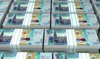 الدينار الكويتي يتفوَّق عالمياً... فكيف تربَّع على العرش؟