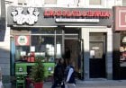 خليجيون ينتفضون ضد صاحب مطعم في أمريكا.. ما القصة؟