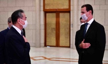 الغارديان: هل تبحث الصين عن فرصة استثمارية وسط الخراب السوري؟