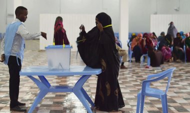 الانتخابات التشريعية الصومالية... محاولات متخبِّـطة للنجاة من الغرق السياسي