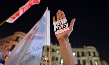 250 ألف نداء استغاثة في عام... روايات صادمة عن الابتزاز الجنسي في مصر