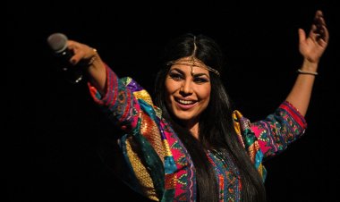 إن تعرفوا إليها سيقتلوها... تفاصيل هروب المغنية الأفغانية أريانا سعيد من كابل