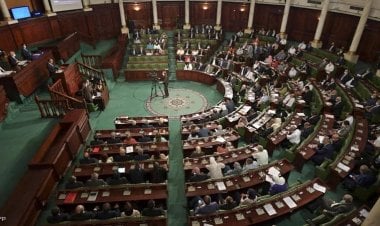 مطالب بحل البرلمان التونسي... هل يستجيب قيس سعيد؟
