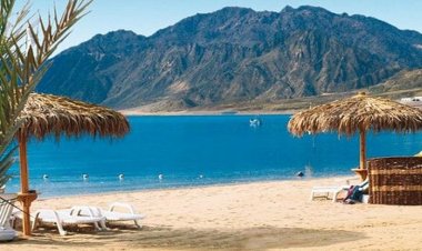 بعد رفعها من القائمة الحمراء... مصر تتصدَّر قائمة البحث السياحية في بريطانيا