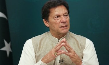 مقامرة في باكستان.. عمران خان يراهن على العلاقات مع طالبان