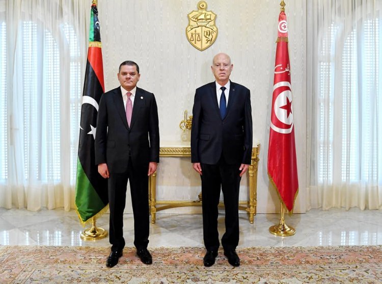 زيارة حكومية إلى تونس... ليبيا تحاول رأب الصدع وتعيد صياغة علاقتها مع جارتها