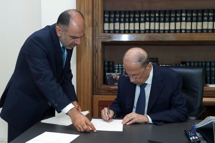 ملفات تحتاج إلى مشرط جراح... حكومة جديدة في لبنان كاهلها مثقل بالديون والأزمات