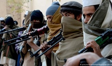 أفغانستان تغرق في الفقر.. بعض الأفغان يبيعون أطفالهم للبقاء أحياء