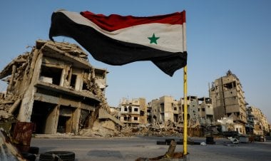 سوريا.. اتفاق على صياغة مسودة دستور جديد يمهد الطريق لحل الأزمة