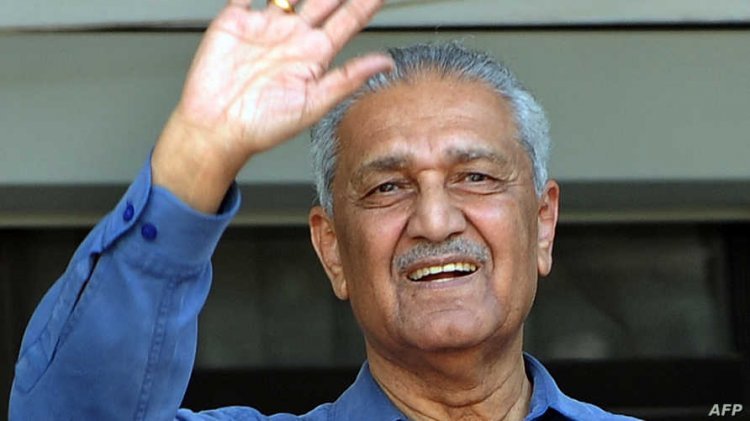 عبد القدير خان.. أبو القنبلة النووية الباكستانية