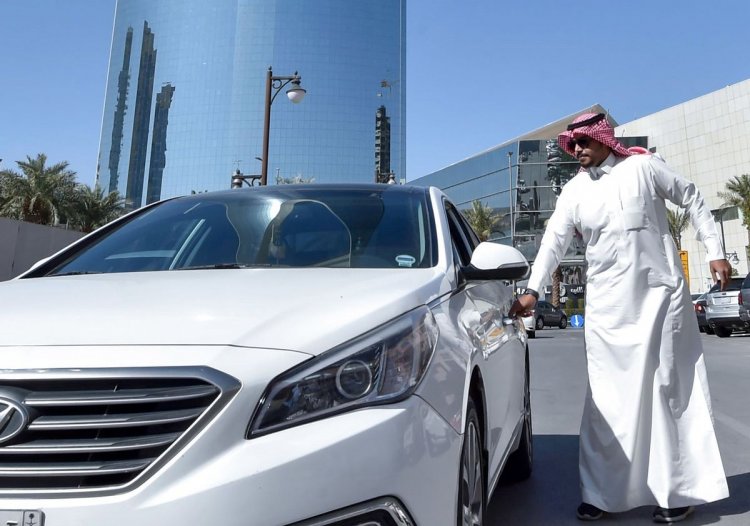 بلومبرج: السعودية تطالب شركة أوبر وكريم بسداد 100 مليون دولار