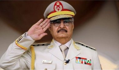 حفتر يترشح للرئاسة.. ما حظوظ رجل ليبيا القوي في حسم السباق الانتخابي؟