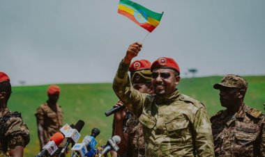آبي أحمد يقود جيش إثيوبيا بنفسه.. وقوات تيغراي تزحف نحو أديس أبابا