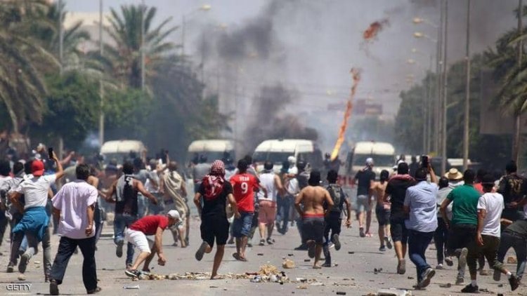 تونس.. الإخوان يسعون للفتنة عبر استغلال أزمة النفايات