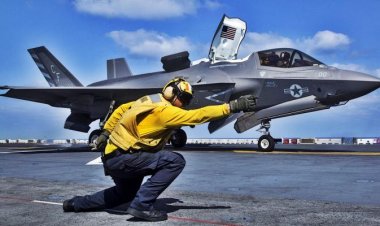 تحركات أمريكية ضد طهران.. هل توجه ضربة عسكرية لإيران؟