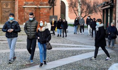 أوميكرون يجتاح أوروبا.. وتحذيرات من احتفالات أعياد الميلاد