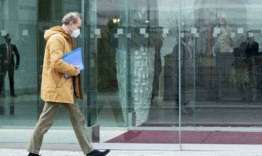 فنادق فخمة ورهائن.. كواليس مفاوضات النووي الإيراني في فيينا