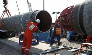 ألمانيا توقف خط أنابيب غاز نورد ستريم2... وروسيا ترد