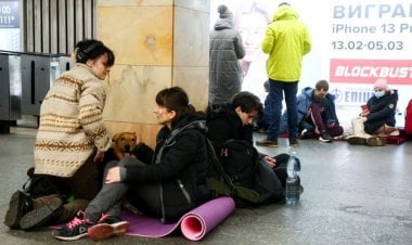 أين قضى الأوكرانيون أولى ليالي الحرب؟