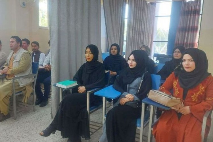 لأول مرة منذ وصول طالبان.. جامعات أفغانية تفتح أبوابها أمام الطالبات