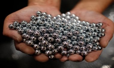 100 ألف دولار للطن.. بورصة لندن توقف تداول النيكل بعد ارتفاع سعره 250%