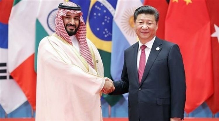 هل تستعد السعودية والصين لمعاقبة الدولار؟