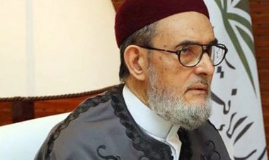الفرصة الأخيرة... الدبيبة يبحث عن الشرعية في صندوق مفتي الإرهاب