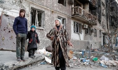 ماريوبول الأوكرانية... عندما تجسد صور المفقودين مأساة الحرب