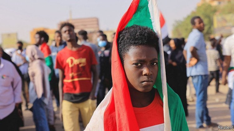 بعد ثلاث سنوات من سقوط البشير... السودان يواجه الانهيار
