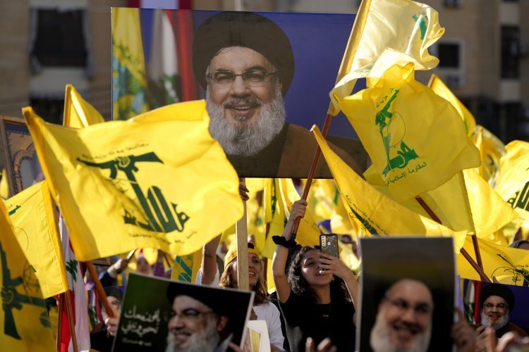 بعد هزيمة حزب الله في الانتخابات البرلمانية... هل يخرج لبنان من عباءة إيران؟