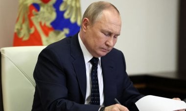 بعد إشارة بوتين... كيف تؤثر نظرية المليار الذهبي في الحرب الأوكرانية؟