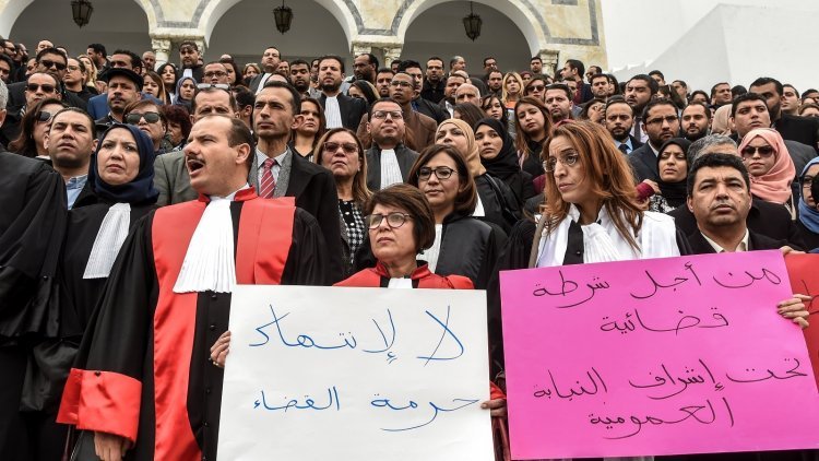 إضراب القضاة... أزمة جديدة في تونس