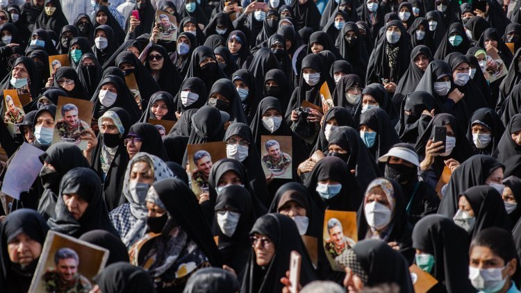 نيويورك تايمز: إيران تشتبه في ضلوع إسرائيل بتسميم اثنين من علمائها