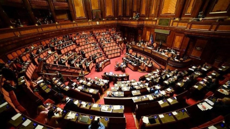 استقالة ماريو دراغي... عادة إيطالية تضع الاقتصاد الأوروبي في مأزق