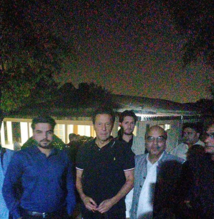عمران خان في مرمى اتهامات الإرهاب وأنصاره يتعهدون بالاستيلاء على إسلام أباد