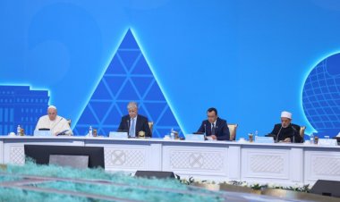 محو الأمية الدينية واعتماد وثيقة أبوظبي التاريخية... هل تنجح دعوة زعماء الأديان في إنهاء الصراعات؟