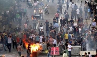 وفاة مهسا أميني.. كيف ألقى إيران في المياه الراكدة؟