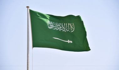 بعد الإعلان عن 5 مشروعات عملاقة.. ماذا يعني توجه السعودية إلى الطاقة النظيفة؟