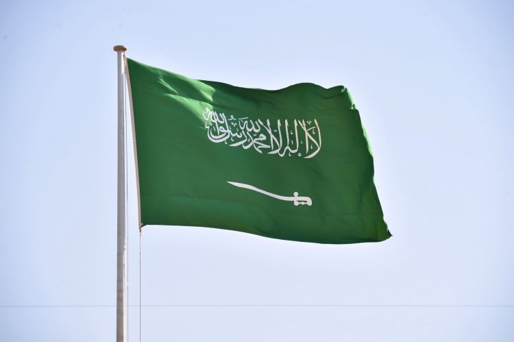 بعد الإعلان عن 5 مشروعات عملاقة.. ماذا يعني توجه السعودية إلى الطاقة النظيفة؟