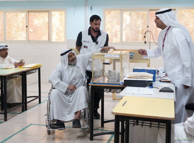 إقبال قياسي للكويتيين في انتخابات تصحيح المسار... والمرأة تأمل في العودة