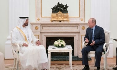 ما الذي تعنيه زيارة رئيس الإمارات لروسيا في هذا التوقيت؟.. مكسيم براترسكي يُجيب