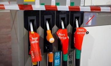 وسط إضرابات وتضخم.. كيف تحايل الفرنسيون على أزمة النقل في البلاد؟