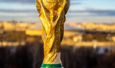 بلاتر بعد 12 عامًا: منح قطر استضافة المونديال كان خاطئًا