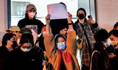 احتجاجات الصين... شعارات سياسية نادرة وعصيان مدني غير مسبوق