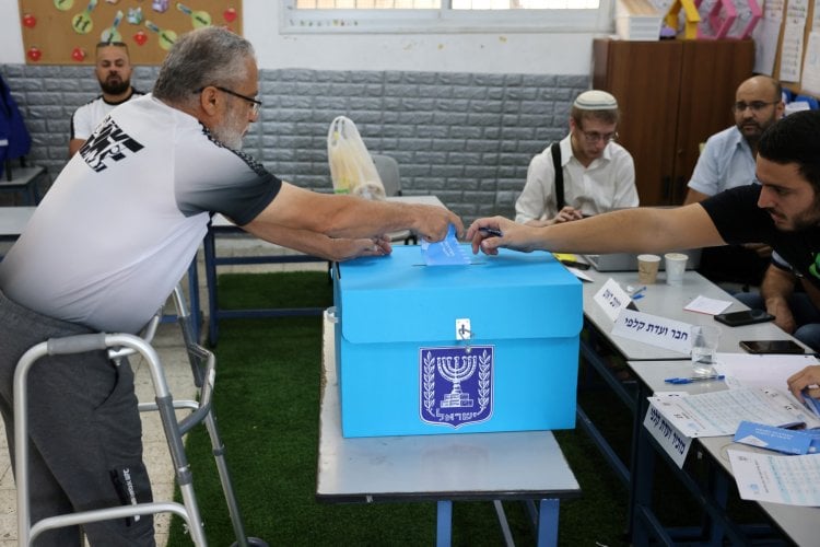 خامس انتخابات في 3 سنوات... هل تعيد نتنياهو إلى الحكم؟
