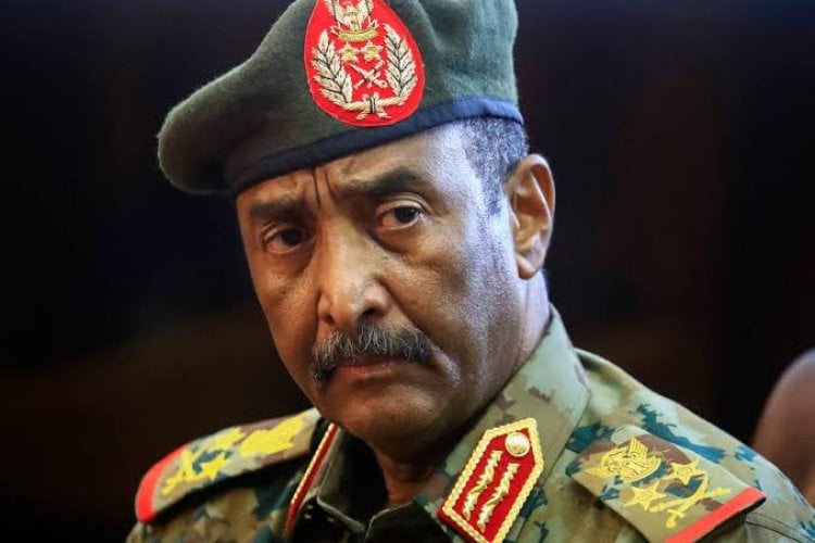 أزمة السودان... انفراجة قريبة مشروطة وتحذير شديد اللهجة من الجيش للإخوان