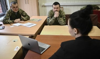 في أوكرانيا... اللغة الإنجليزية ضرورة حربية على جبهات القتال